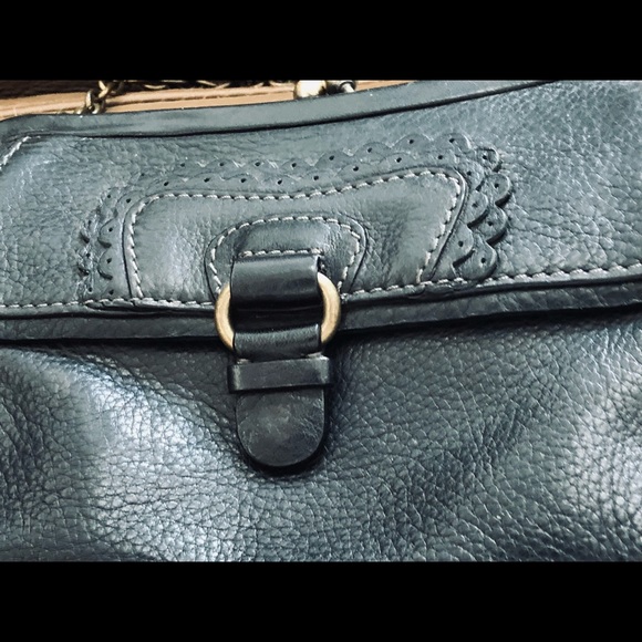 Ellen Tracy, Black Leather Frame Handbag With Kiss Lock Closure, EUC - Picture 7 of 16